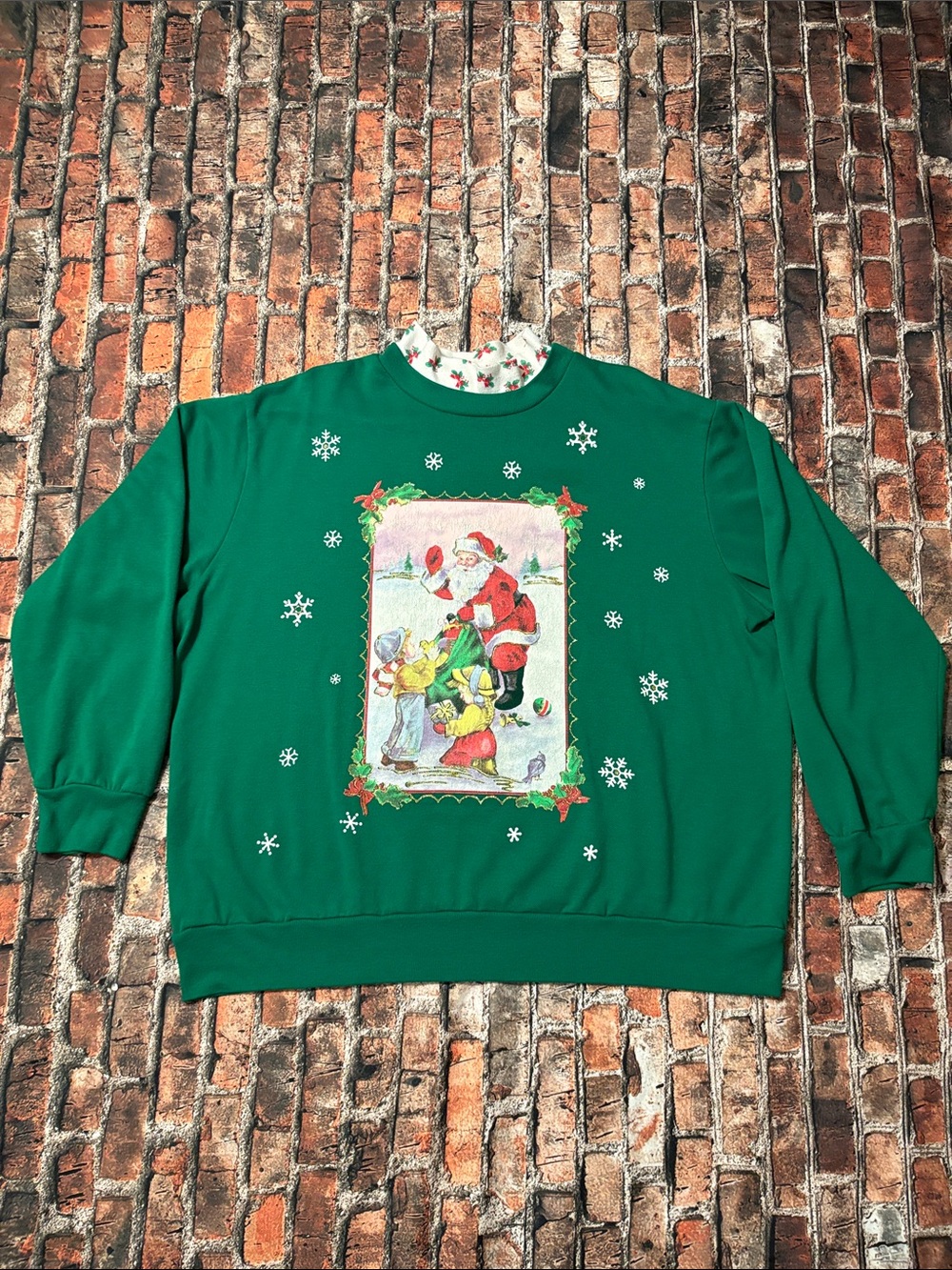 Holiday Santa Graphic Crewneck Sweater